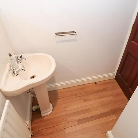 Bridgedown House 度假居 *